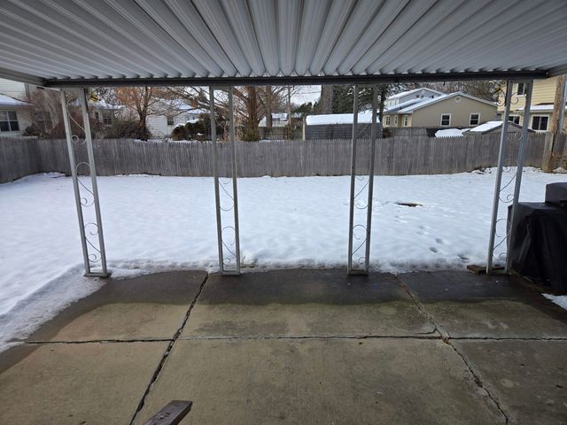 2838 Sunderland Road, Lansing, MI 48911