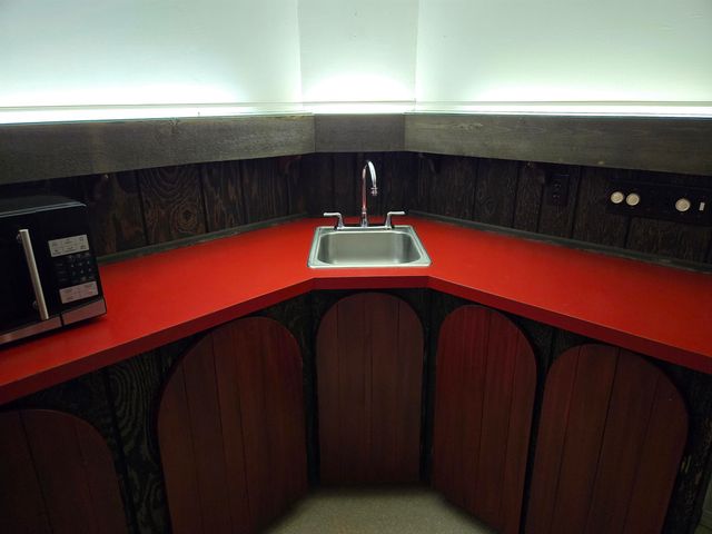 2838 Sunderland Road, Lansing, MI 48911