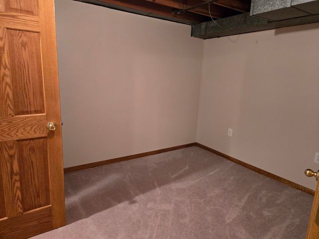 2838 Sunderland Road, Lansing, MI 48911