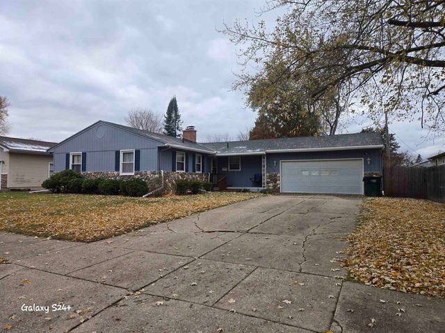 2838 Sunderland Road, Lansing, MI 48911