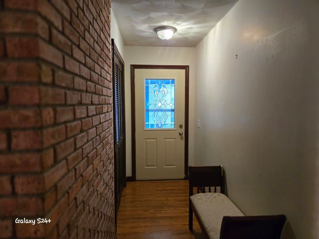 2838 Sunderland Road, Lansing, MI 48911