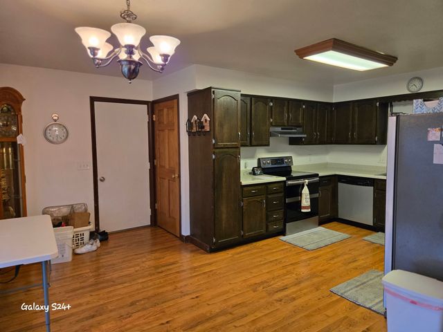 2838 Sunderland Road, Lansing, MI 48911