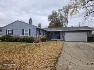 2838 Sunderland Road, Lansing, MI 48911