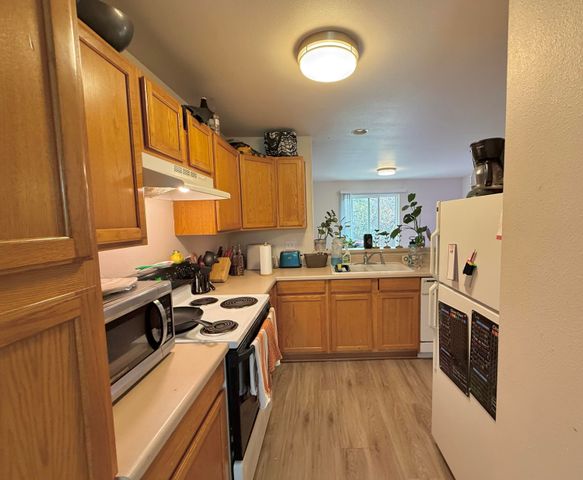 2030 Brookhurst Street 20, Medford, OR 97504