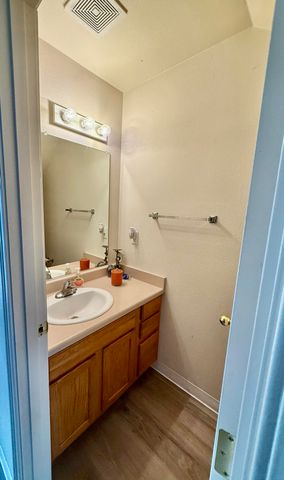 2030 Brookhurst Street 20, Medford, OR 97504