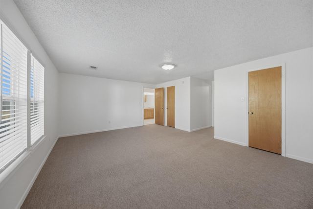 2511 S Market Street, Brenham, TX 77833