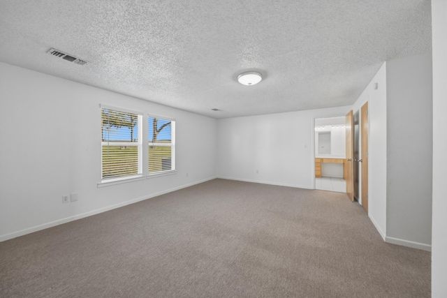 2511 S Market Street, Brenham, TX 77833