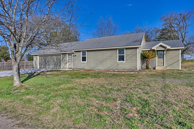 2511 S Market Street, Brenham, TX 77833