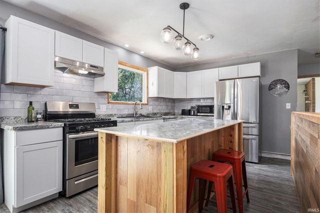 24710 Aric Way, Elkhart, IN 46517