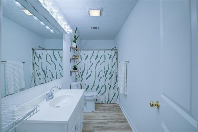 2968 Sky Lake Circle, Gainesville, GA 30506