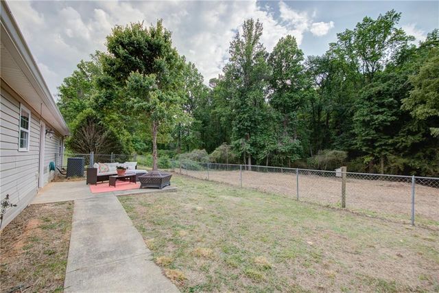 2968 Sky Lake Circle, Gainesville, GA 30506