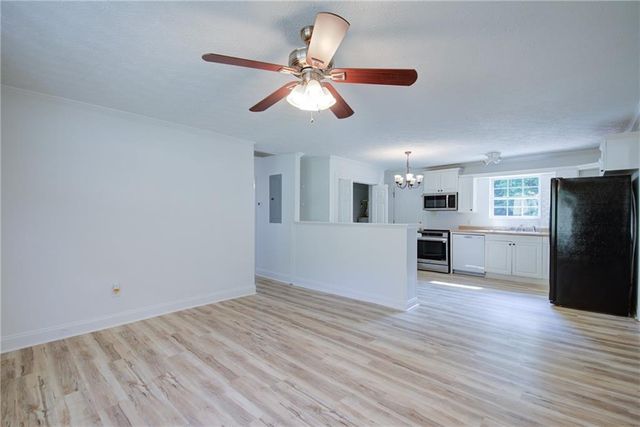 2968 Sky Lake Circle, Gainesville, GA 30506