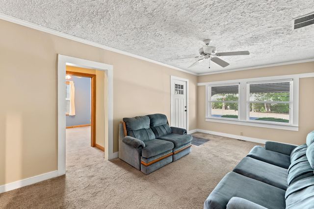11724 E Pawnee, Wichita, KS 67207