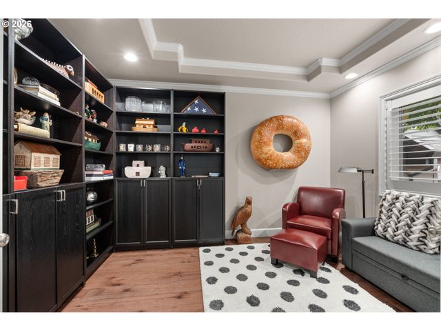 7717 Nw BLUE POINTE Ln, Portland, OR 97229