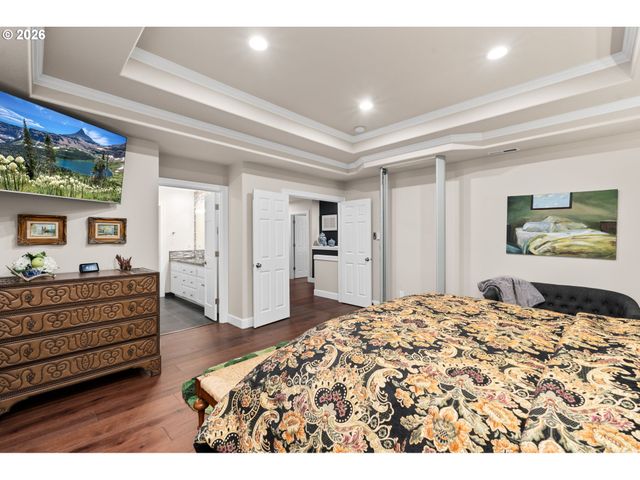 7717 Nw BLUE POINTE Ln, Portland, OR 97229