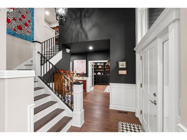 7717 Nw BLUE POINTE Ln, Portland, OR 97229