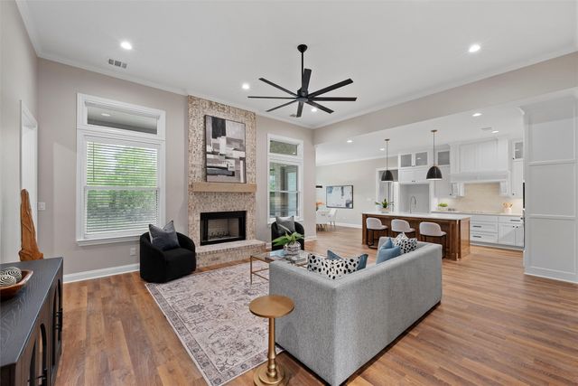10221 Creekside Lane, Waco, TX 76712