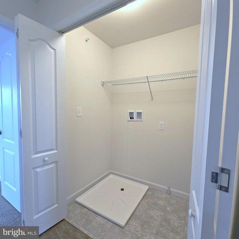 625 FOUNTAIN VIEW CIR, Allentown, PA 18104
