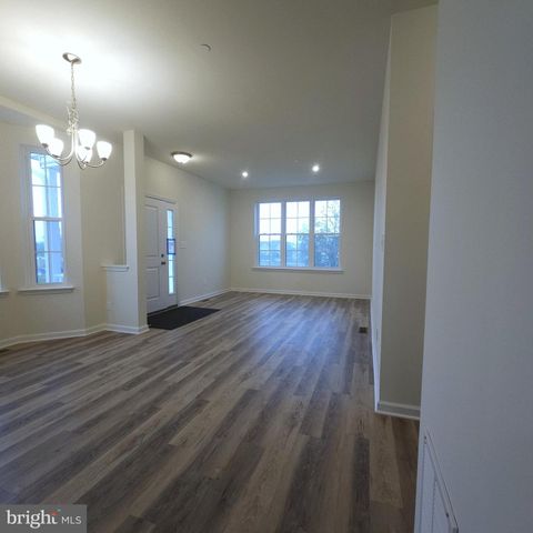 625 FOUNTAIN VIEW CIR, Allentown, PA 18104
