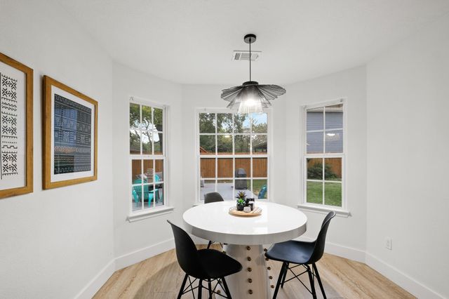 1504 W 43rd Street, Houston, TX 77018