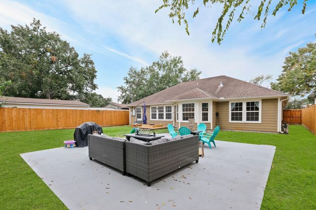 1504 W 43rd Street, Houston, TX 77018