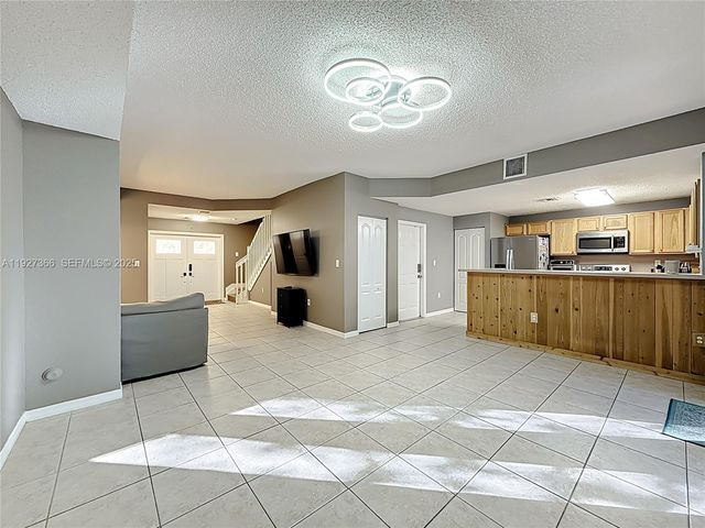 5955 SW 99th Ter 0, Cooper City, FL 33328