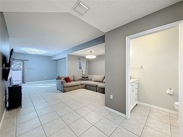 5955 SW 99th Ter 0, Cooper City, FL 33328