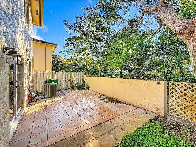 5955 SW 99th Ter 0, Cooper City, FL 33328