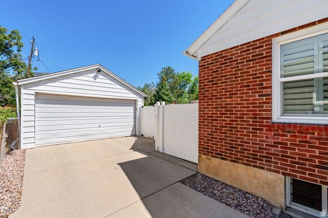 2827 S LAKEVIEW DR, Salt Lake City, UT 84109