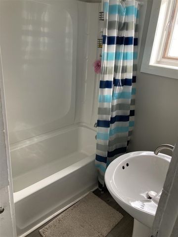 375 W Maplewood Avenue, Muskegon, MI 49444