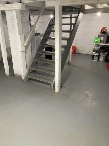 375 W Maplewood Avenue, Muskegon, MI 49444