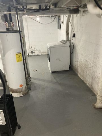 375 W Maplewood Avenue, Muskegon, MI 49444