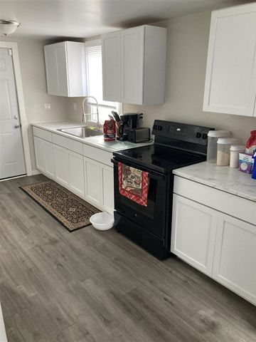 375 W Maplewood Avenue, Muskegon, MI 49444