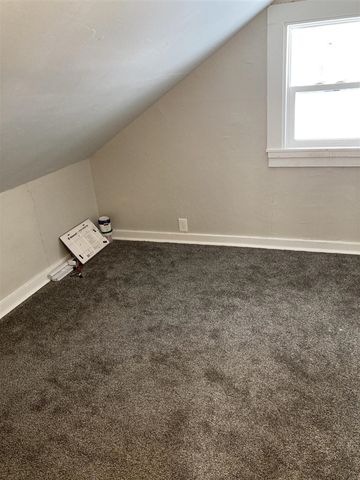 375 W Maplewood Avenue, Muskegon, MI 49444