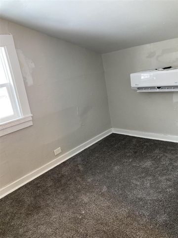 375 W Maplewood Avenue, Muskegon, MI 49444