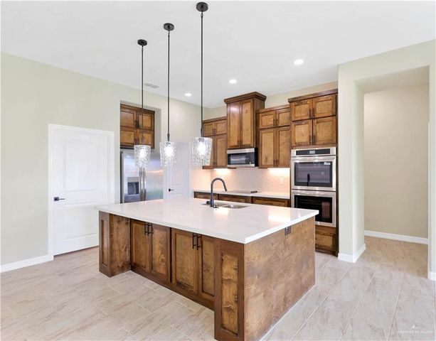 6305 Willow Wood Lane, Harlingen, TX 78552