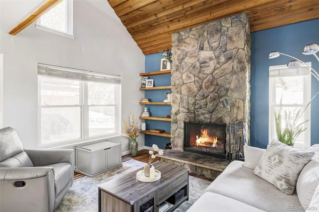 2645 S Xanadu Way B, Aurora, CO 80014