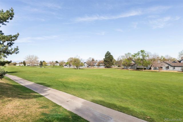 2645 S Xanadu Way B, Aurora, CO 80014