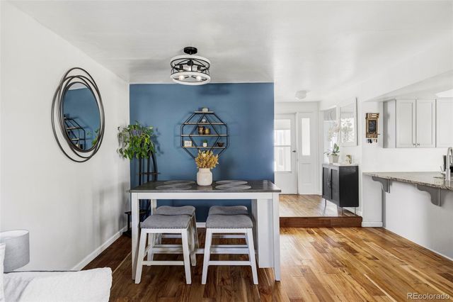 2645 S Xanadu Way B, Aurora, CO 80014