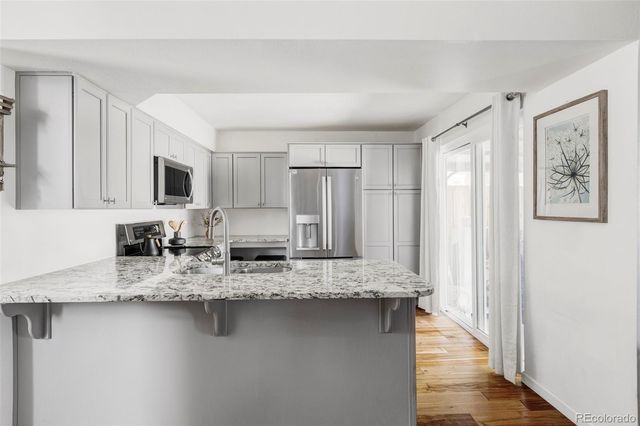 2645 S Xanadu Way B, Aurora, CO 80014