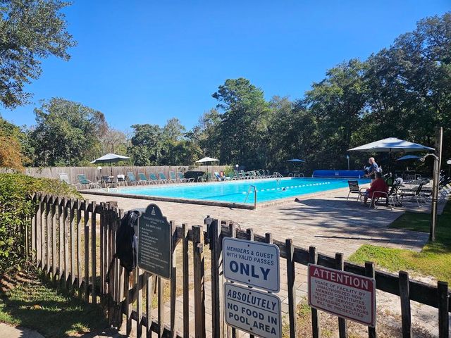 1208 Oakmont Drive, Niceville, FL 32578