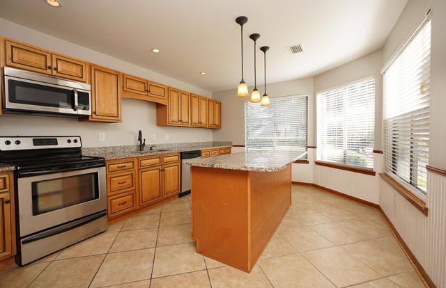 1208 Oakmont Drive, Niceville, FL 32578