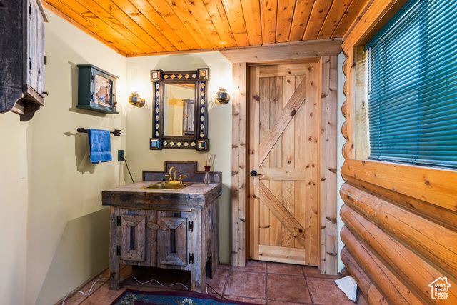 214 W SHINARUMP CIR, Leeds, UT 84746