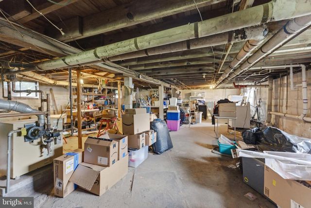 918 COLUMBUS RD, Burlington, NJ 08016