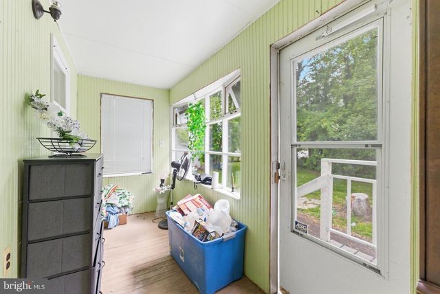 918 COLUMBUS RD, Burlington, NJ 08016