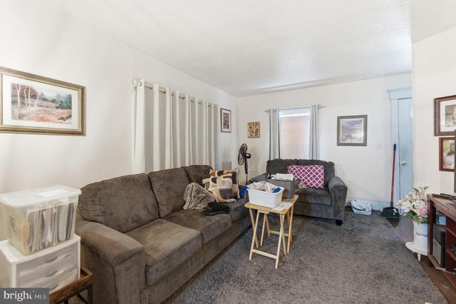 918 COLUMBUS RD, Burlington, NJ 08016