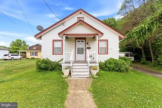 918 COLUMBUS RD, Burlington, NJ 08016