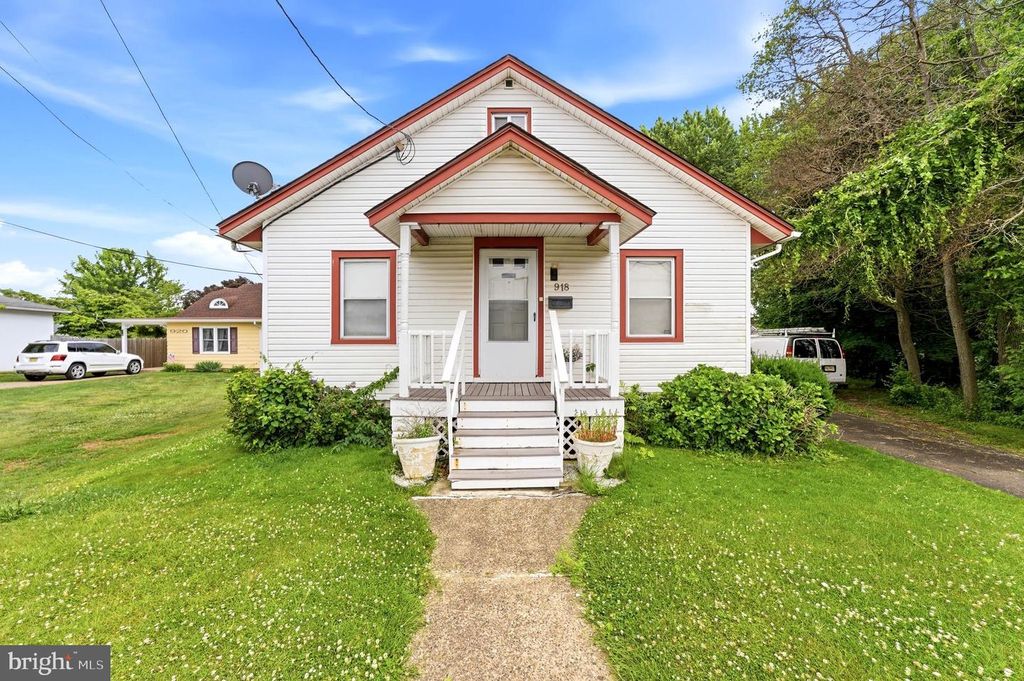 918 COLUMBUS RD, Burlington, NJ 08016