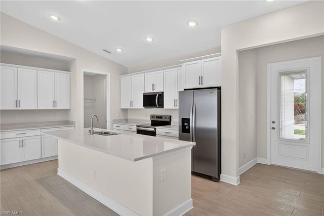 1220 SW 28th ST, Cape Coral, FL 33914