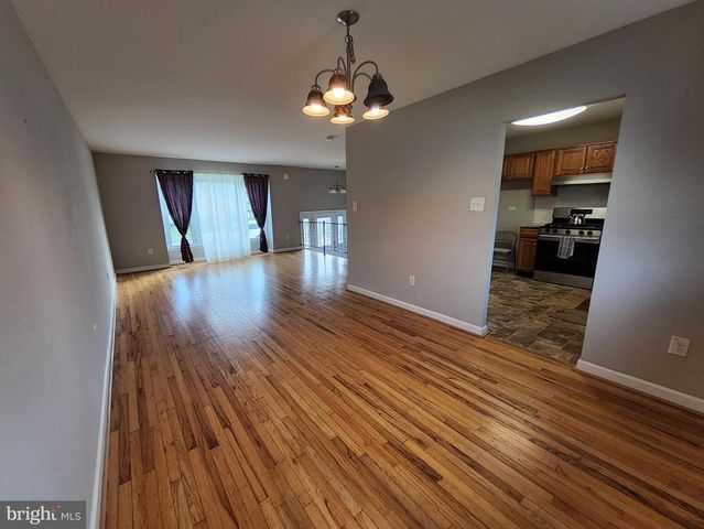 208 PELHAM RD S, Voorhees, NJ 08043